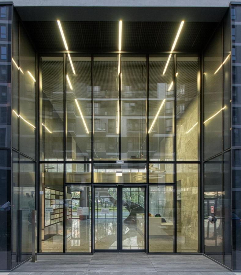 Prymasa Tysiaclecia 83A By Homeprime Warschau Buitenkant foto